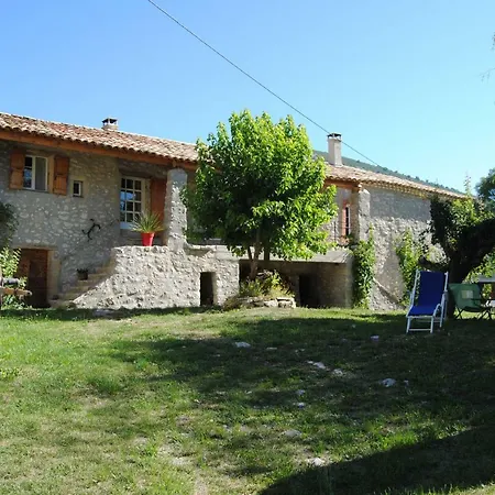 Bed & Breakfast Le Hameau Des Liesses Châteauneuf-Miravail