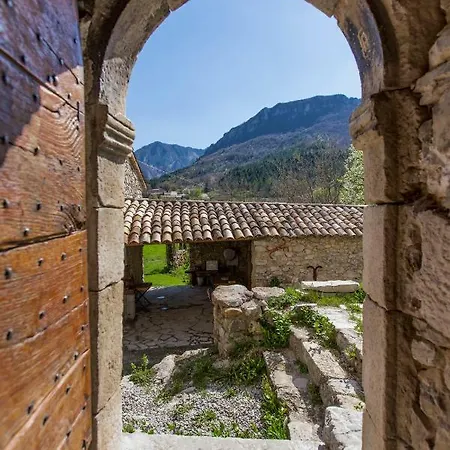 Le Hameau Des Liesses *